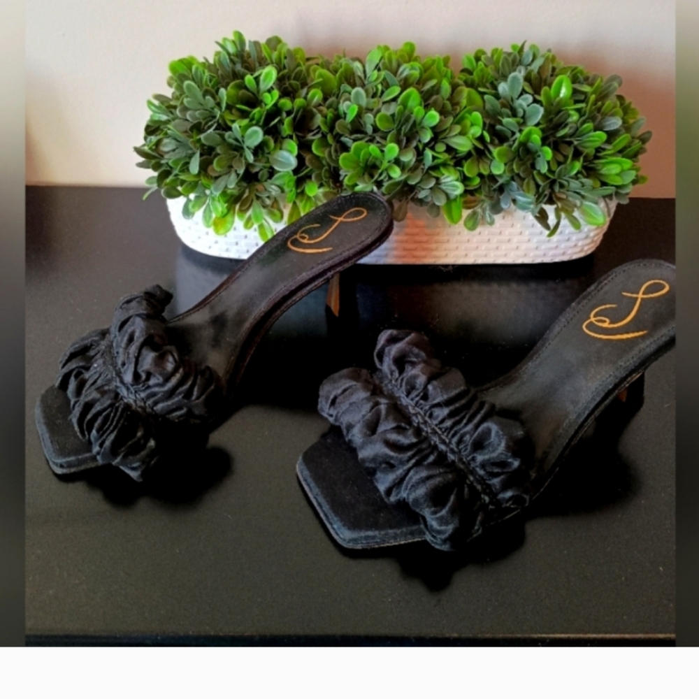 Sam Edelman Black Heels